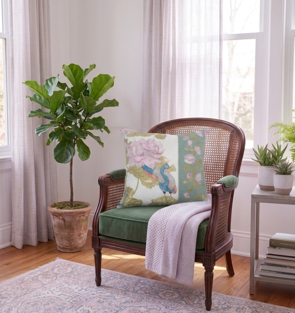Hans Padma cushion