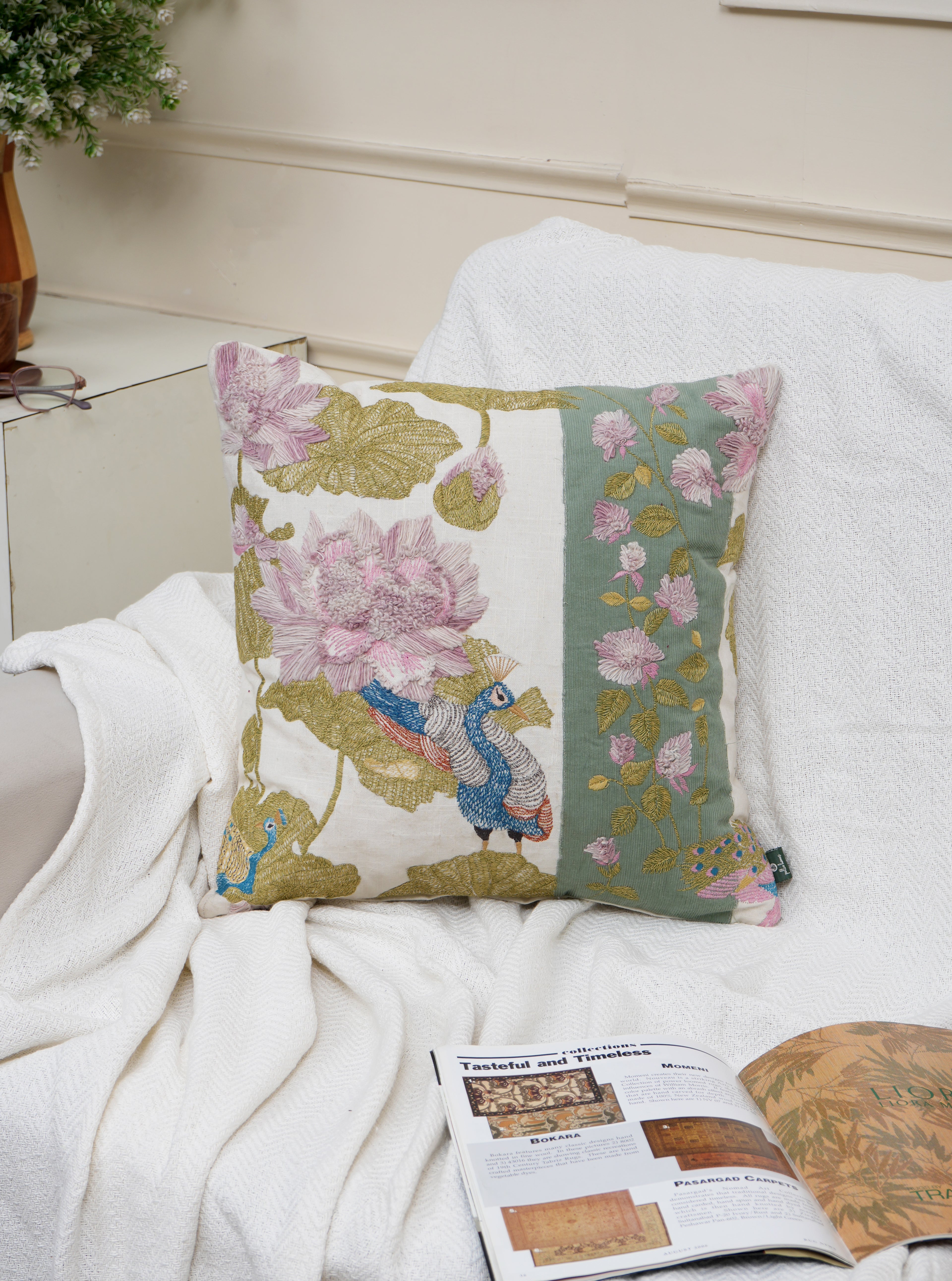 Hans Padma cushion