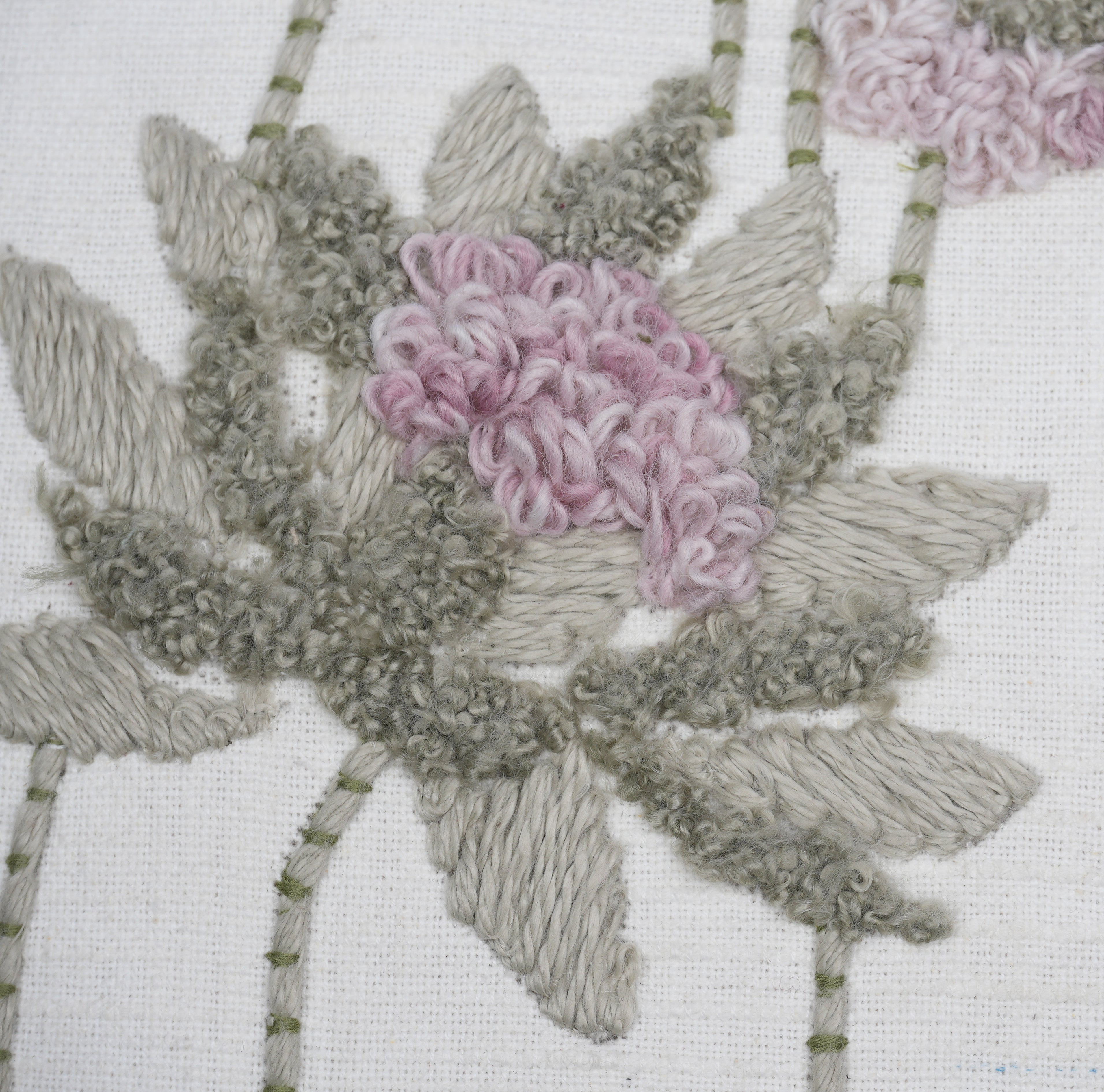 Rakta Kamal cushion